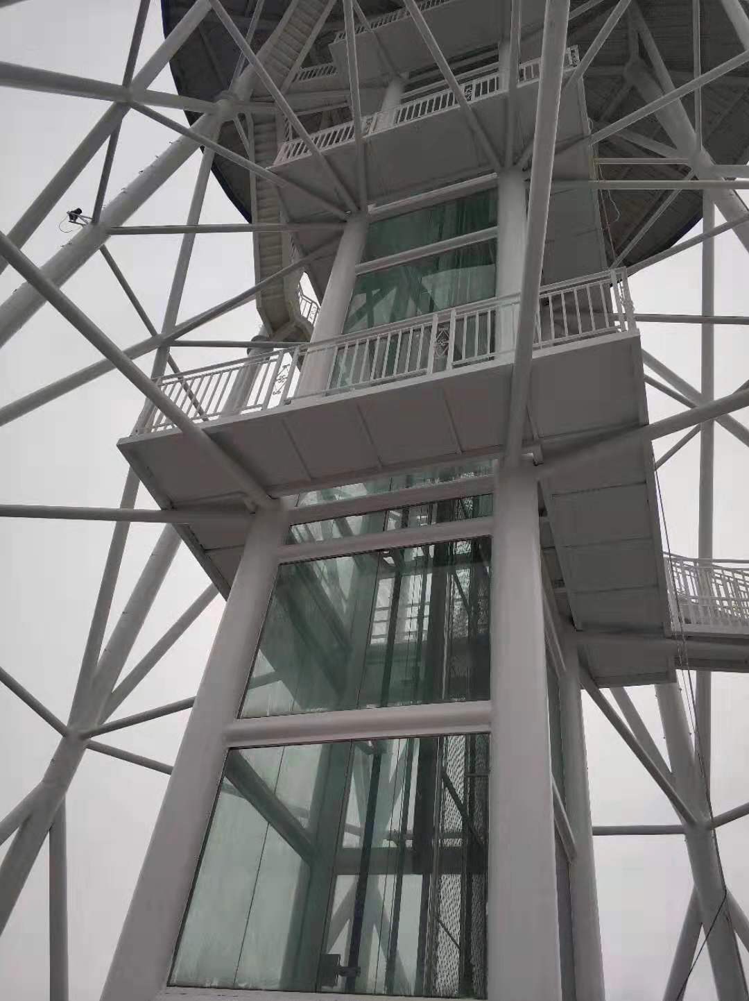 �h�������\�������c